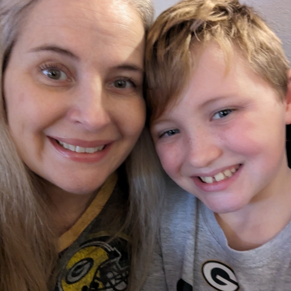 Meet your Posher, Jill - Picture 2 of 3